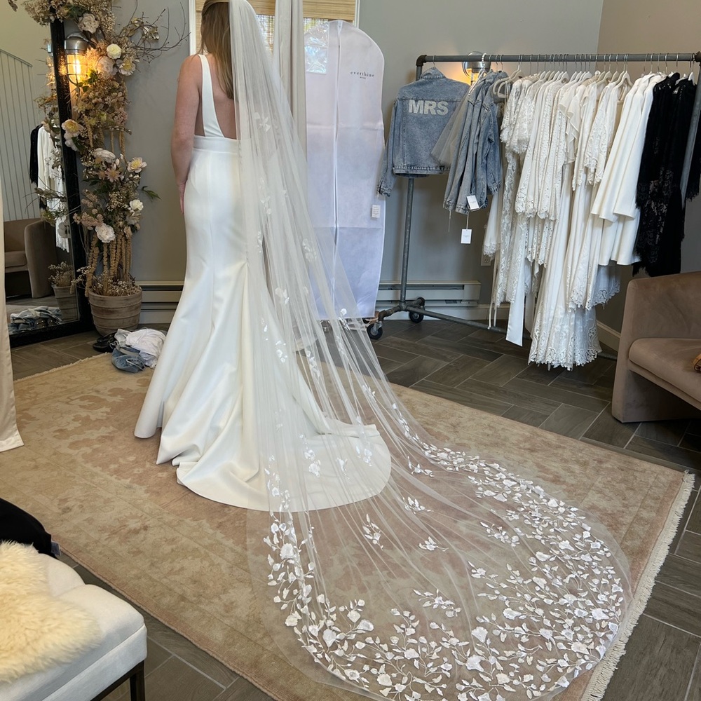 Alexandra Grecco - Primula Veil Brand New